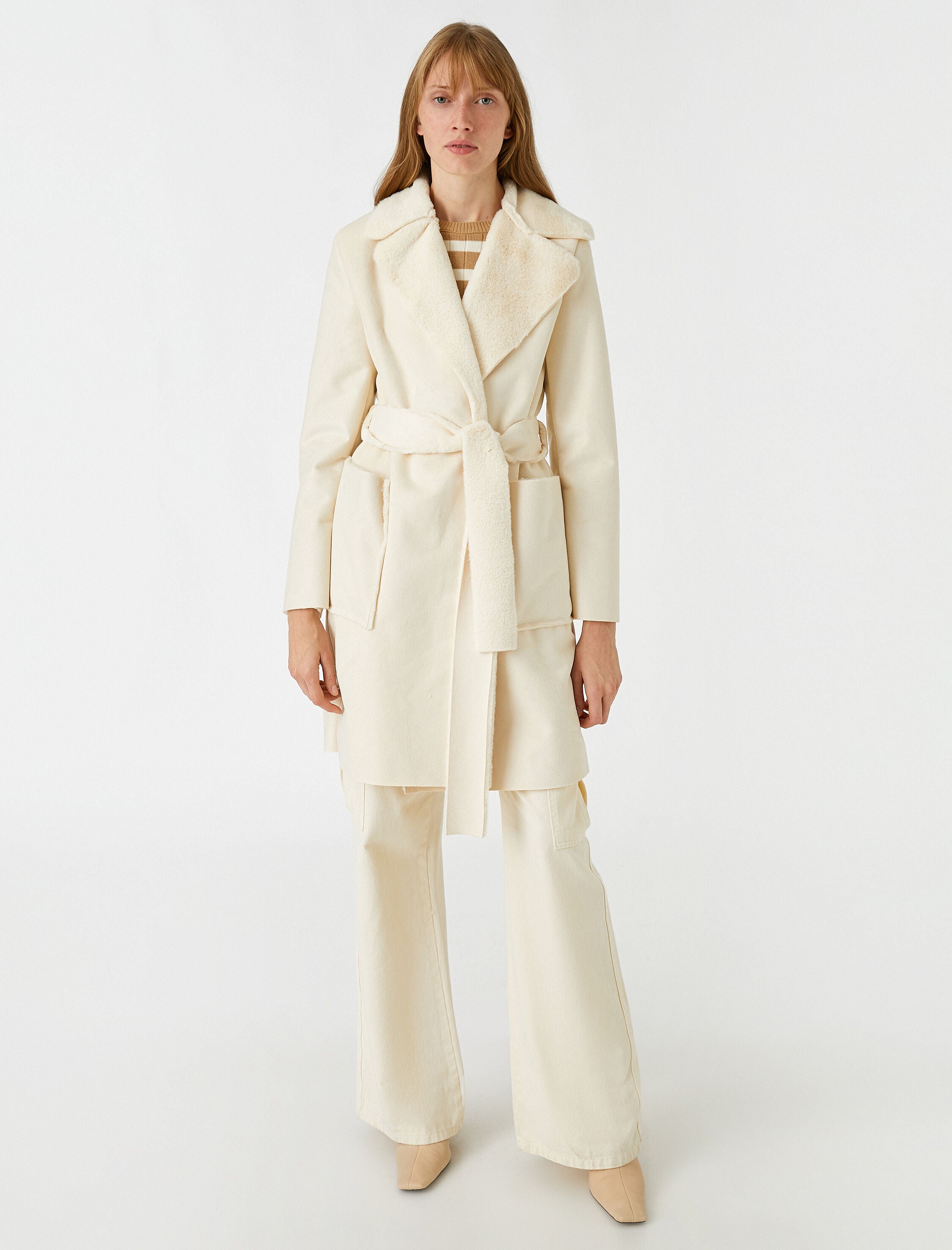 Women's Fur Collar Belted Coat in Cream