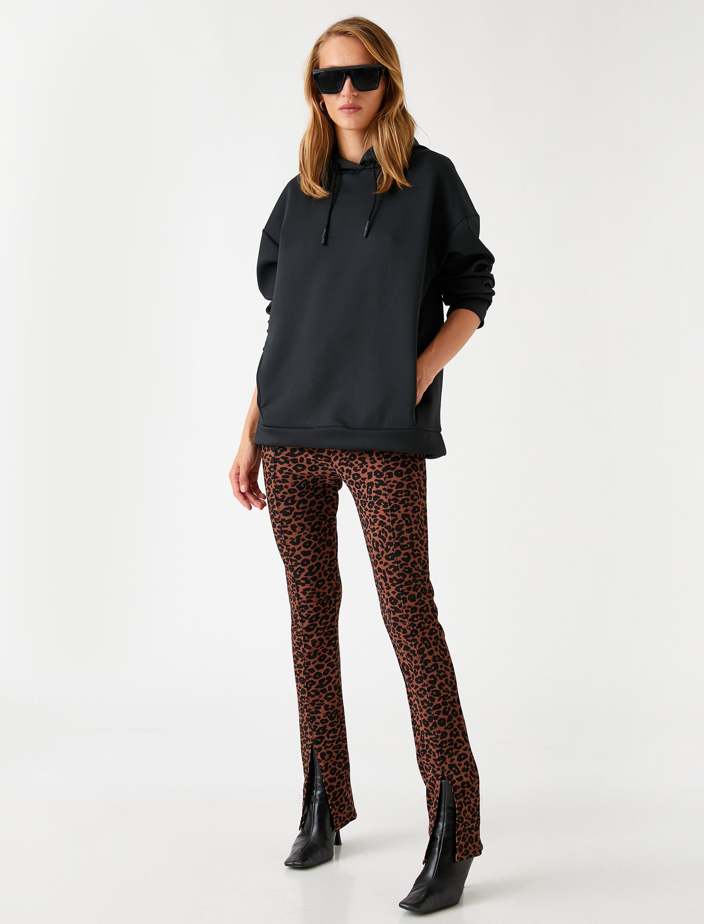 Women's Basic Hoodie in Black