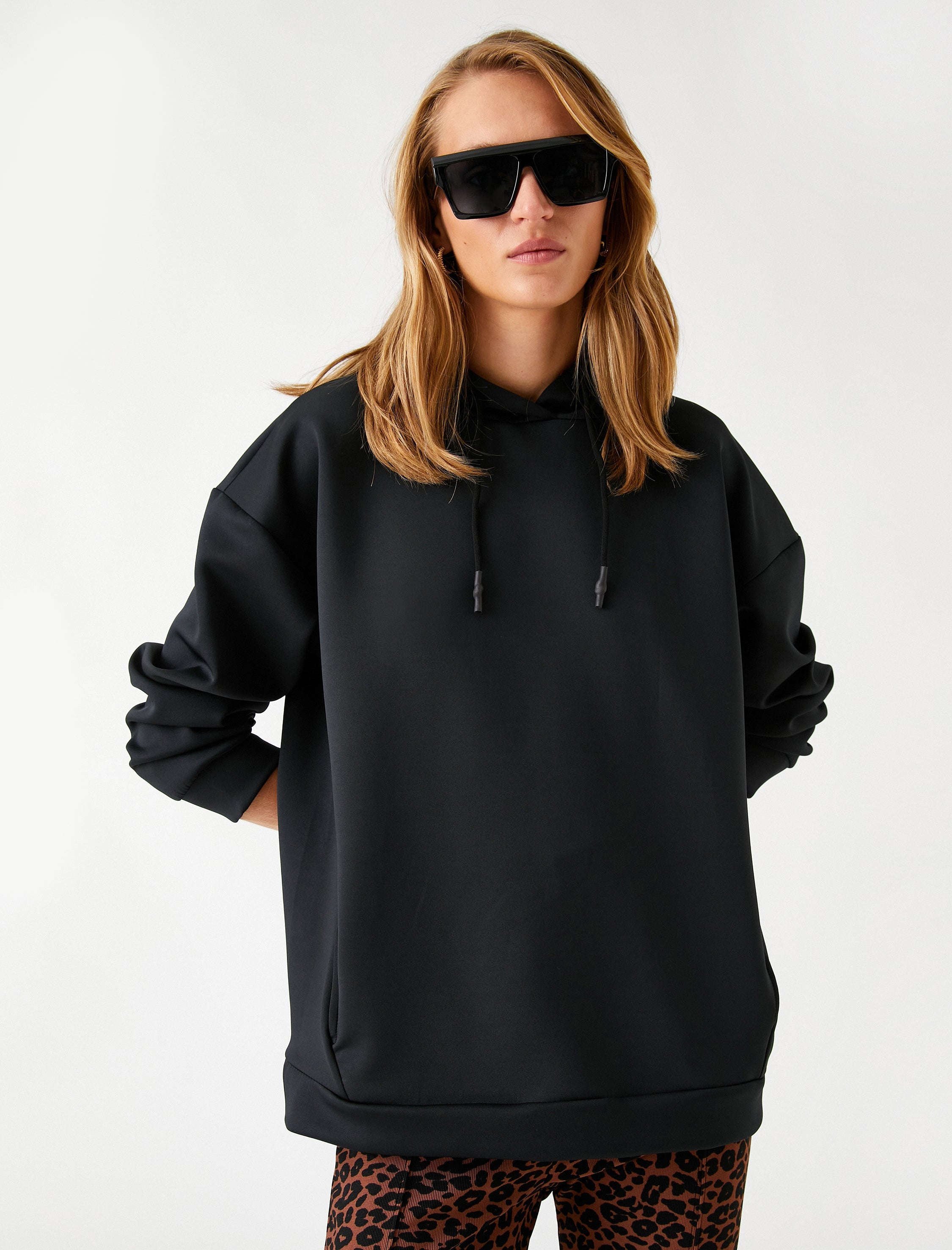 Women's Basic Hoodie in Black