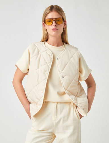 Women's Cream Lightweight Quilted Vest with Snap Buttons