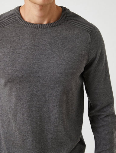 Pull basique à col rond en anthracite - Usolo Outfitters-KOTON