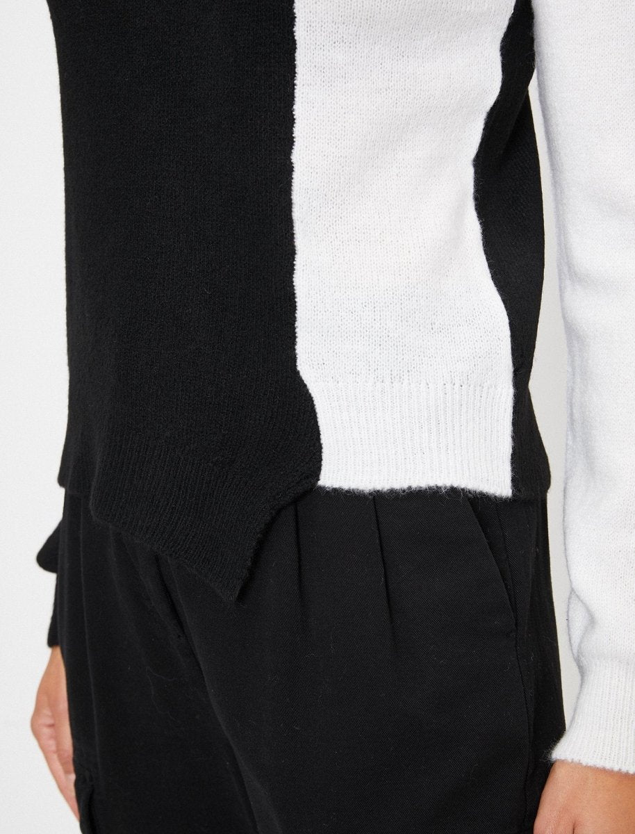 Color Blocked Boat Neck Sweater in White - Usolo Outfitters-KOTON