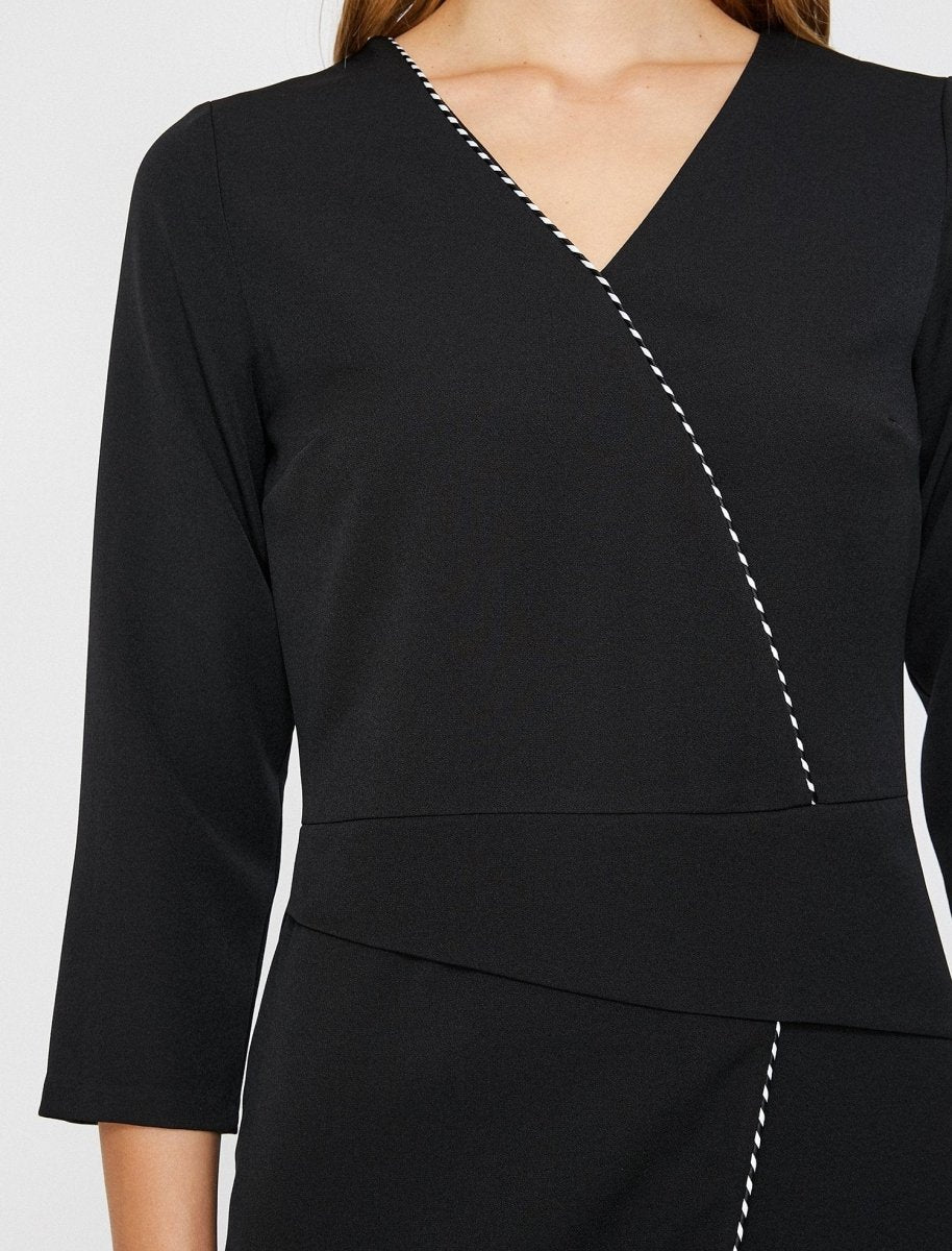 Contrast Piping Dress in Black Contrast Piping Dress in Black