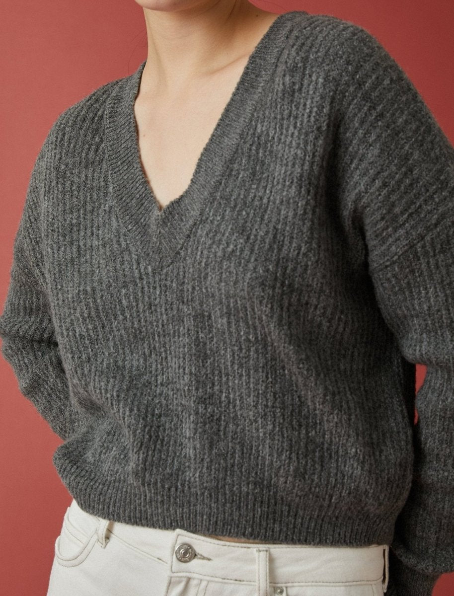Crop V Neck Sweater in Black - Usolo Outfitters-KOTON