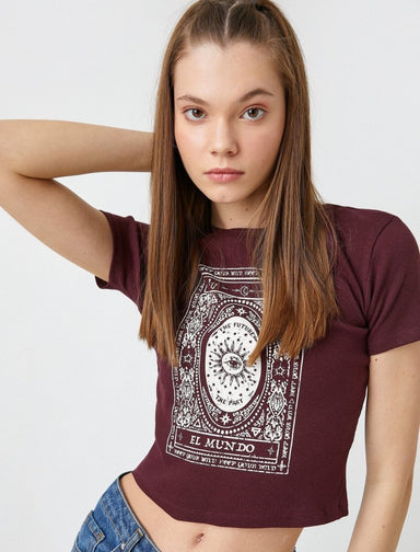 Cropped Graphic T-Shirt in Merlot - Usolo Outfitters-KOTON