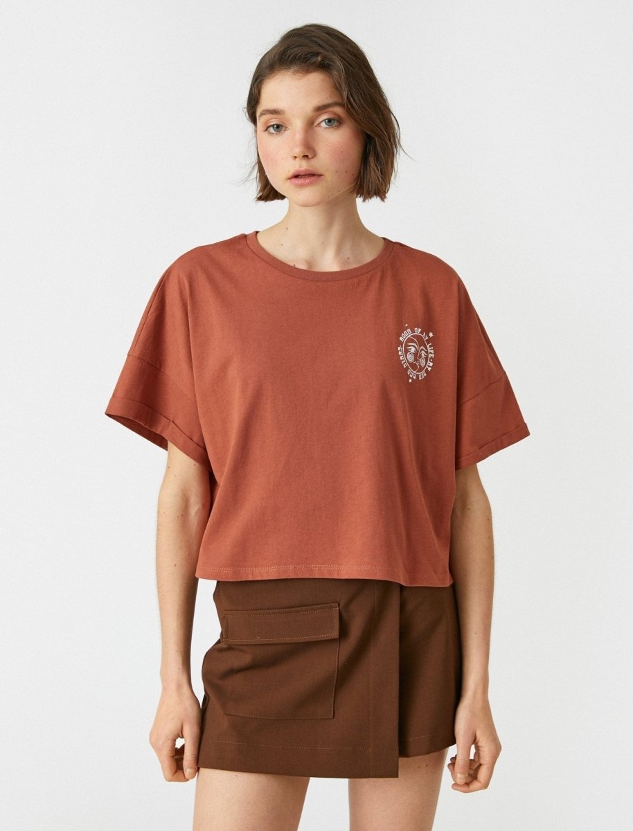 Cropped Sun Graphic in Brown - Usolo Outfitters-KOTON