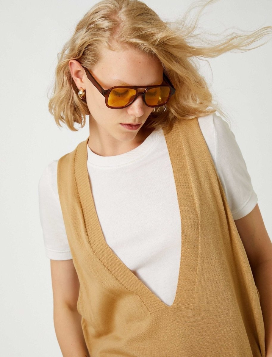 Oversized Sweater Vest in Camel - Usolo Outfitters-KOTON