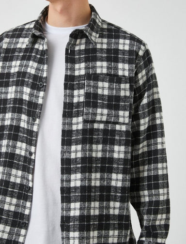 Chemise en flanelle épaisse à carreaux en noir - Usolo Outfitters-KOTON