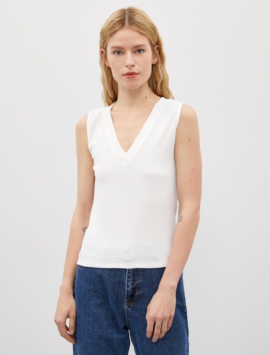 Sleeveless V-Neck Blouse in White - Usolo Outfitters-KOTON