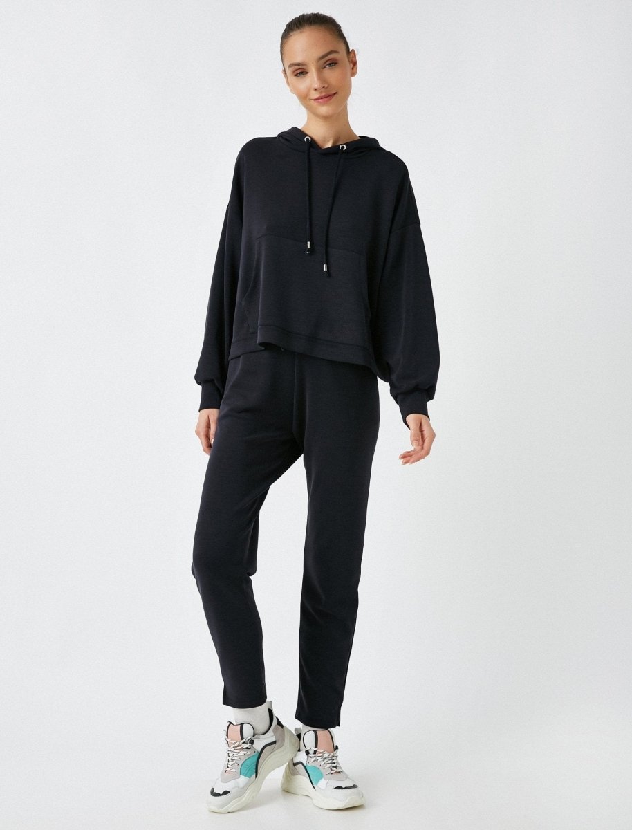 Pantalon de jogging doux en noir - Usolo Outfitters-KOTON