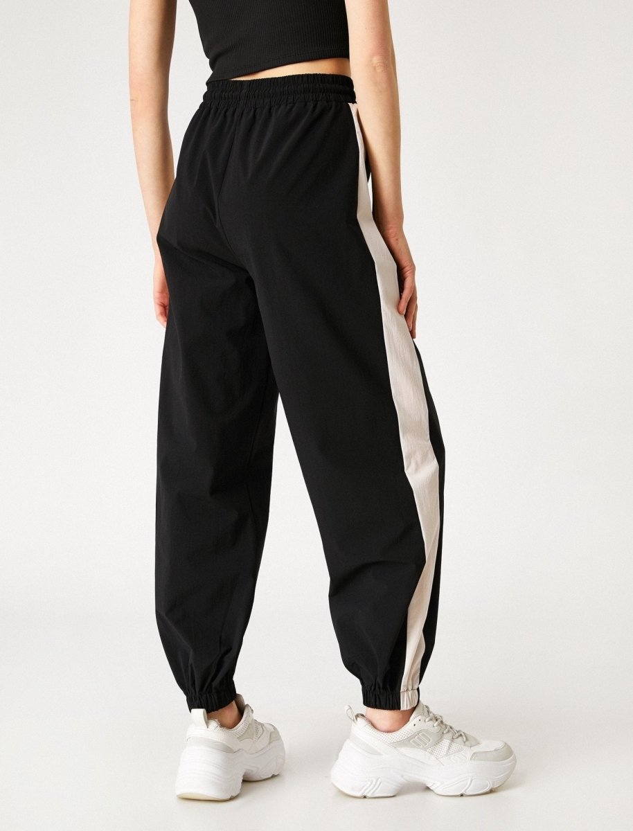 Men's Loose Fit Sweatpants with Pockets, Baggy Pants BGSM PNT1378-Black&Red  | stilya.com