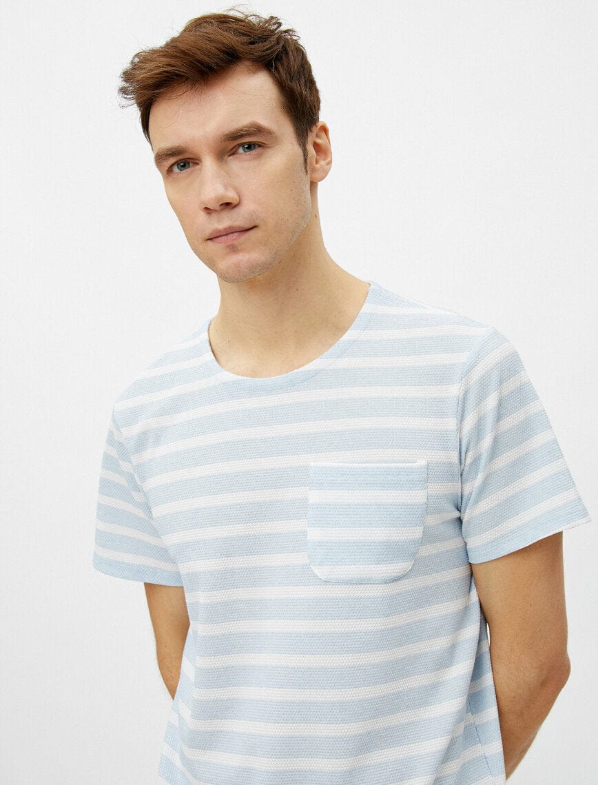 T-shirt rayé à col rond en bleu - Usolo Outfitters-KOTON
