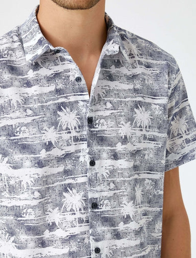 Chemise à manches courtes tropicales en bleu marine - Usolo Outfitters-KOTON